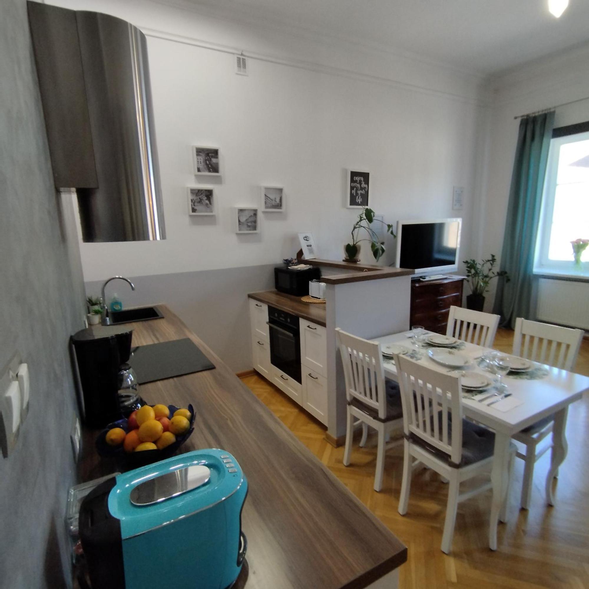 Apartmán Novo Mundo Varšava Exteriér fotografie