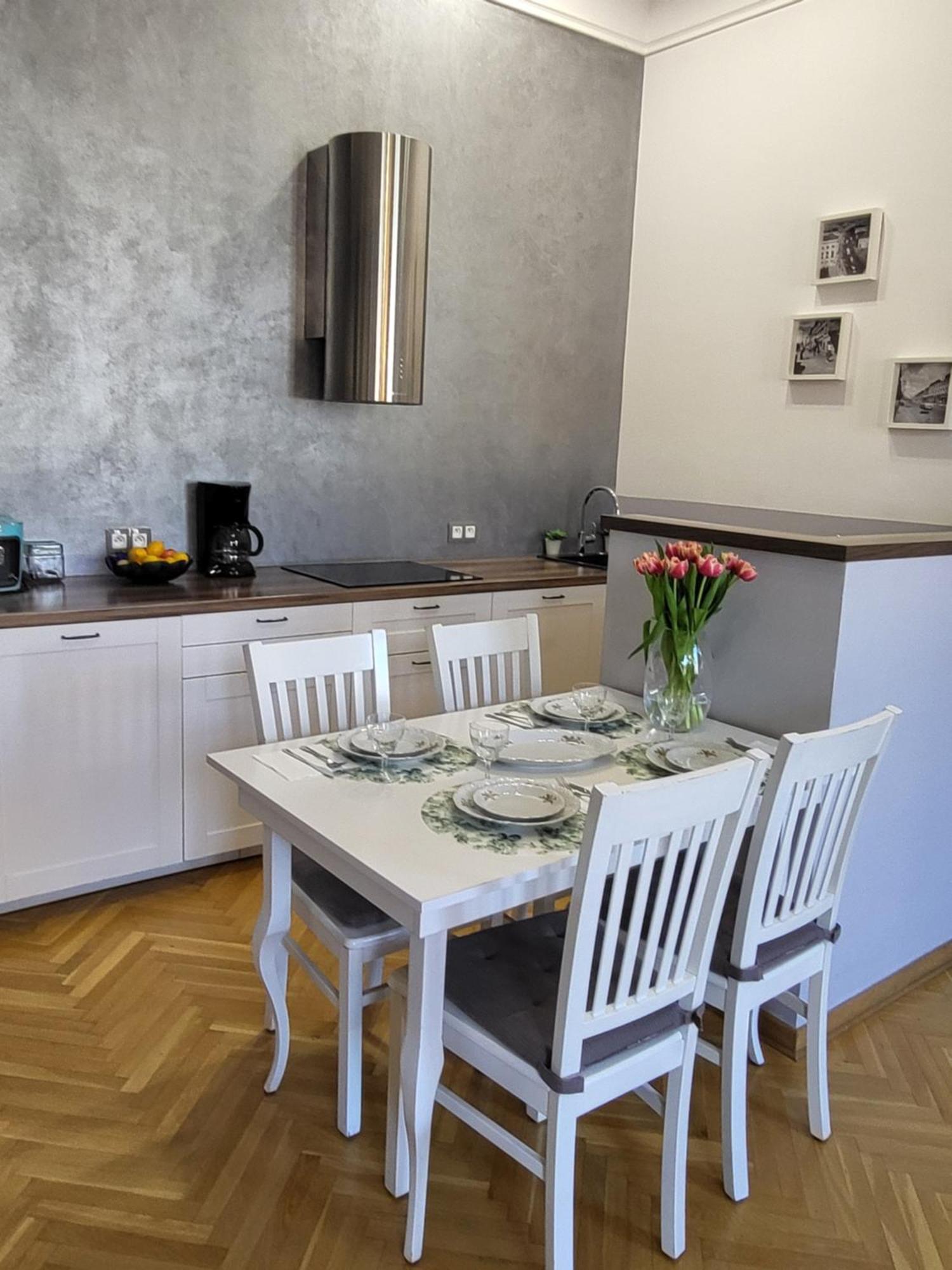 Apartmán Novo Mundo Varšava Exteriér fotografie